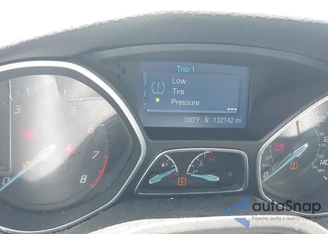 2013 Ford Focus Se z USA, uszkodzony, nr VIN 1FADP3F26DL276202